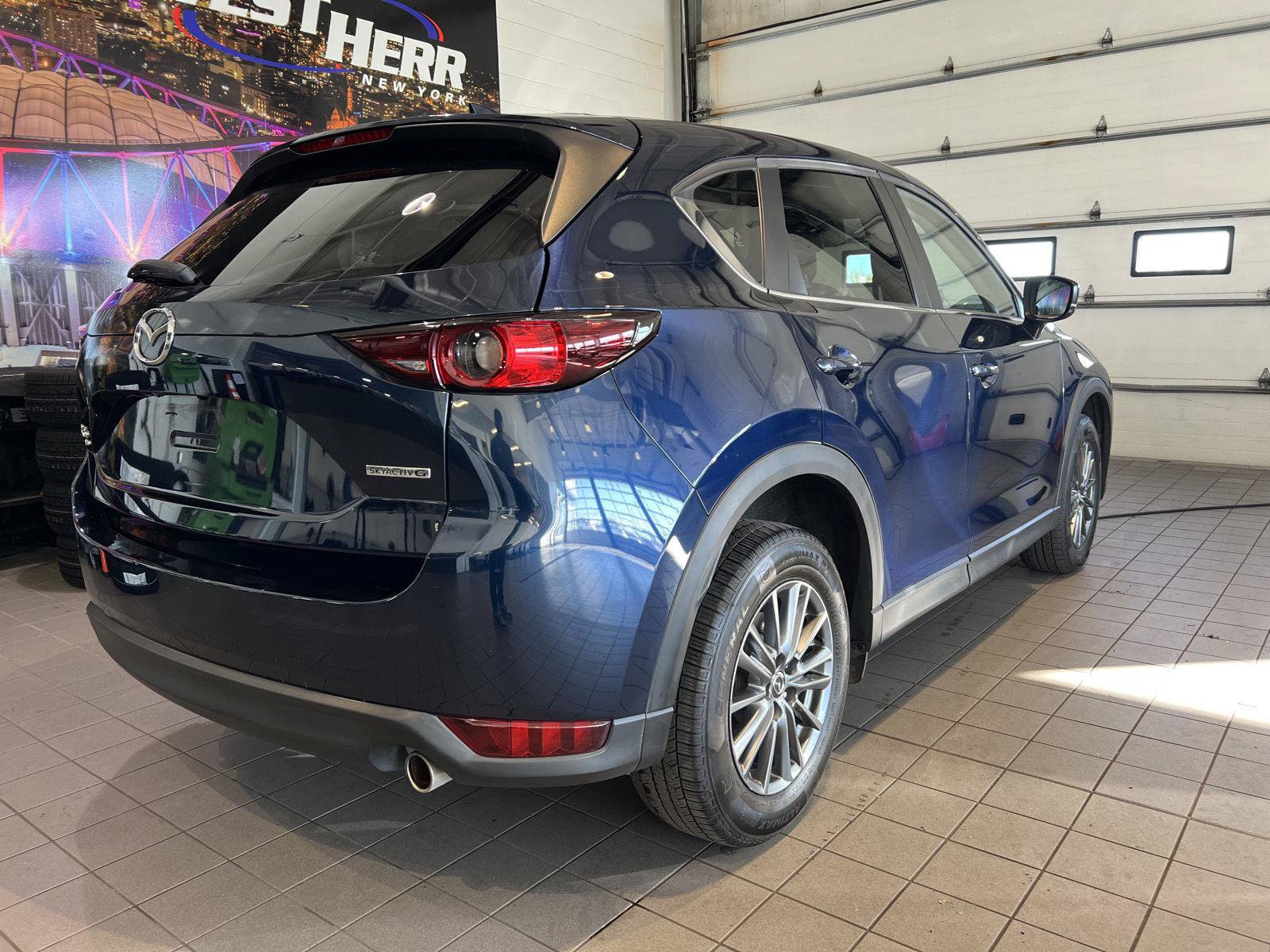 Used 2021 MAZDA CX-5 Touring w/ Touring Preferred SV Package AWD/4WD image 5