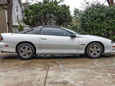 Used 1998 Chevrolet Camaro Z28 w/ Preferred Equipment Group 2 image 9