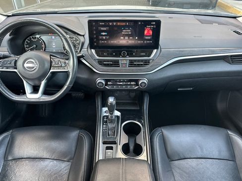 Used 2023 Nissan Altima 2.5 SL FWD image 13