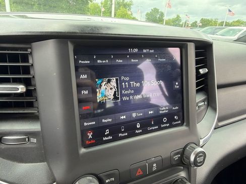 Used 2019 RAM 2500 Big Horn w/ Towing Technology Group AWD/4WD image 26
