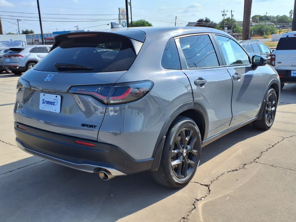 Used 2025 Honda HR-V Sport image 8