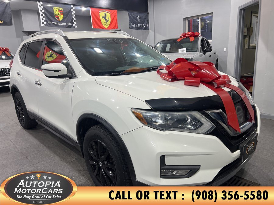 Used 2017 Nissan Rogue SV AWD/4WD image 6
