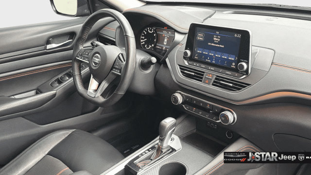Used 2021 Nissan Altima 2.5 SR w/ SR Premium Package FWD image 17
