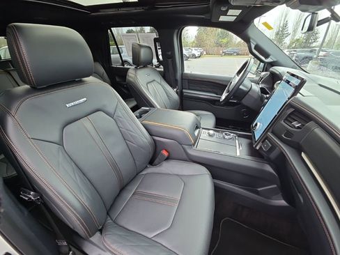 Used 2022 Ford Expedition Max Platinum image 21
