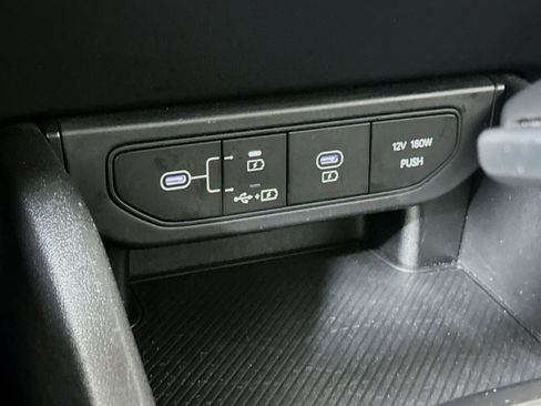 Used 2025 Kia K4 LXS image 26