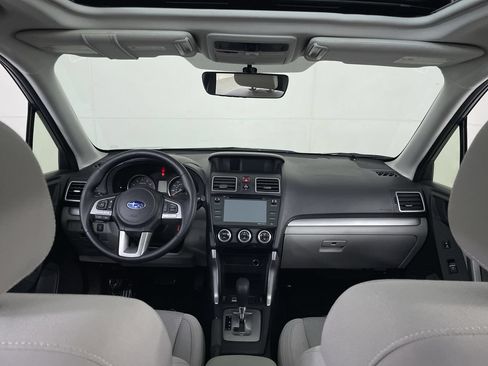 Used 2017 Subaru Forester 2.5i Premium w/ Popular Package #2A AWD/4WD image 14