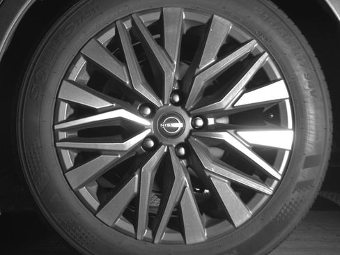 Used 2025 Nissan Altima 2.5 SV image 14