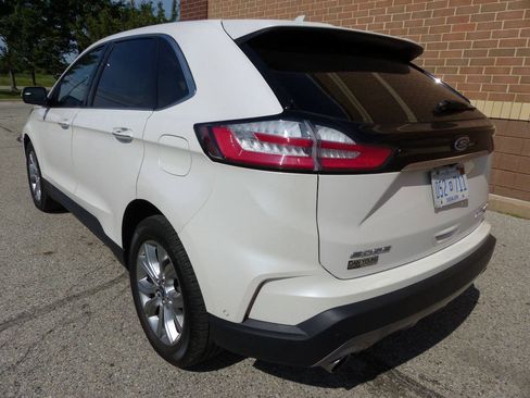 Used 2019 Ford Edge Titanium w/ Equipment Group 301A AWD/4WD image 7