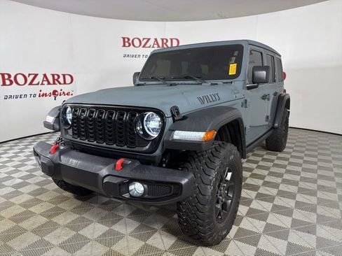 Used 2025 Jeep Wrangler Willys image 4