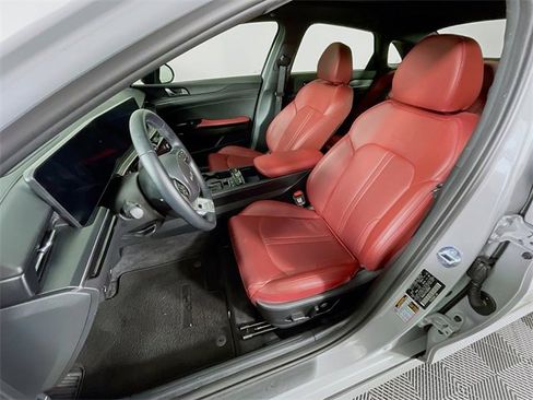 Used 2025 Kia K5 GT-Line w/ GT-Line Premium Package image 23