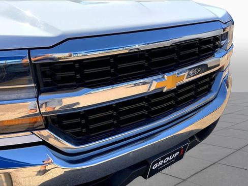 Used 2017 Chevrolet Silverado 1500 LT w/ LT Eassist Package RWD image 30