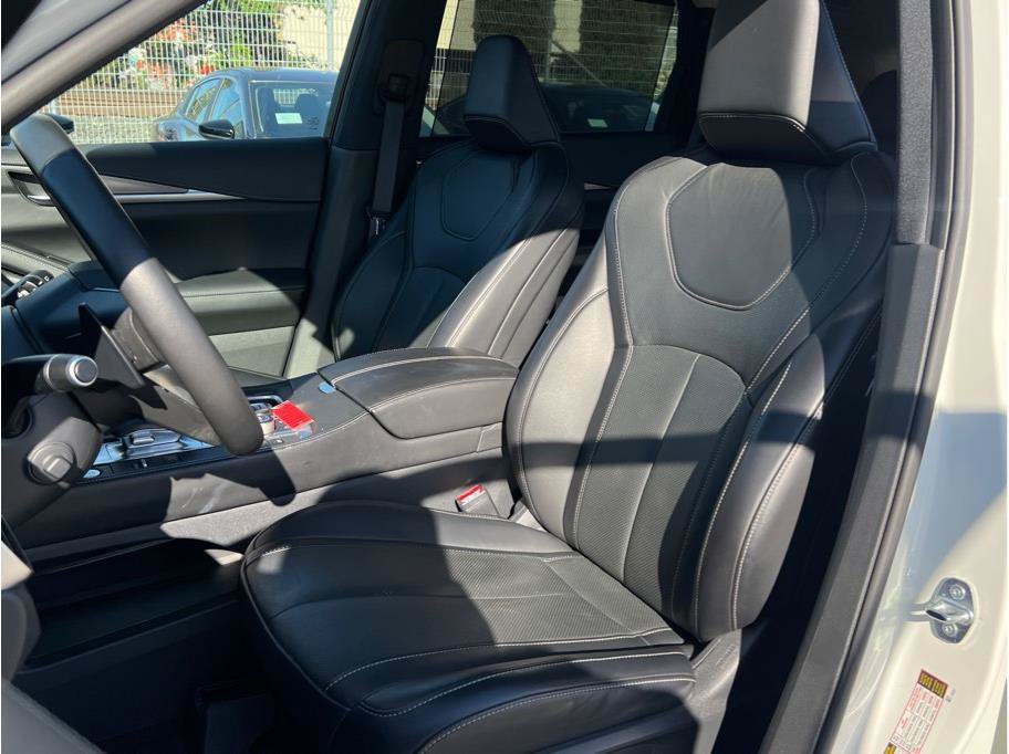Used 2023 INFINITI QX60 Luxe AWD/4WD image 8
