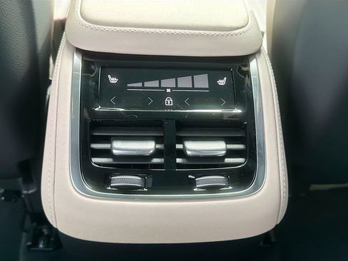 New 2026 Volvo XC90 B6 Ultra w/ Protection Package AWD/4WD image 27