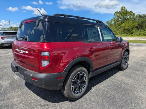 New 2025 Ford Bronco Sport Outer Banks w/ Outer Banks Tech Package+ AWD/4WD image 4