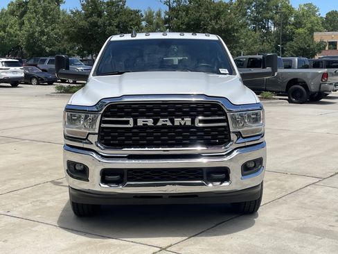 Used 2022 RAM 3500 Big Horn w/ Level A Equipment Group AWD/4WD image 3