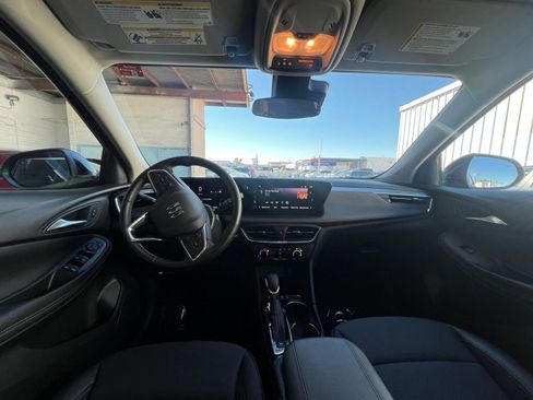 Used 2025 Buick Encore GX Preferred image 33