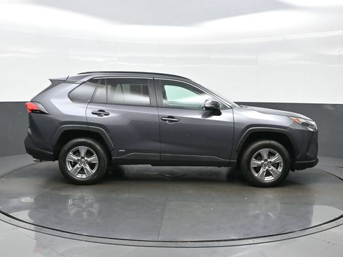 Used 2024 Toyota RAV4 XLE w/ Convenience Package AWD/4WD image 7