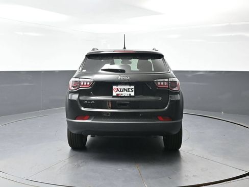 New 2026 Jeep Compass Limited w/ Sun, Sound & Navigation Group AWD/4WD image 8