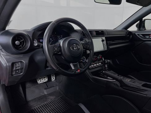 Used 2022 Toyota GR86 Premium image 9