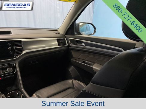 Used 2023 Volkswagen Atlas SEL Premium AWD/4WD image 32