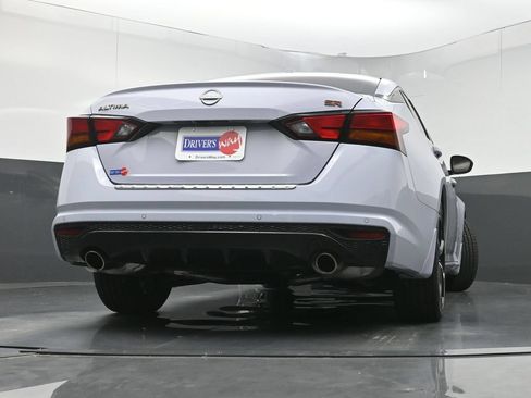 Used 2023 Nissan Altima 2.5 SR FWD image 26