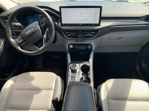 Used 2023 Ford Escape Platinum AWD/4WD image 21