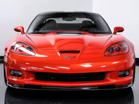 Used 2012 Chevrolet Corvette ZR1 w/ 3ZR Preferred Equipment Group RWD image 7