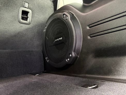 Used 2024 Jeep Wrangler Unlimited AWD/4WD image 23