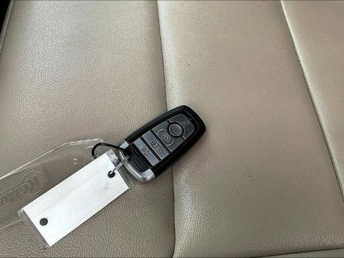 Certified 2020 Ford Explorer XLT w/ Equipment Group 202A image 36