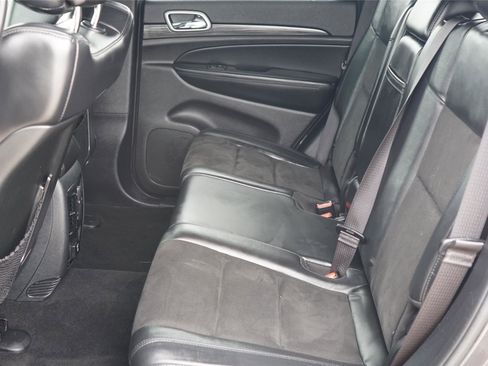 Used 2019 Jeep Grand Cherokee Altitude AWD/4WD image 23