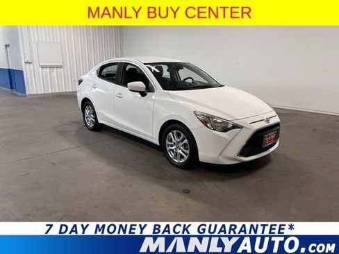Used 2017 Toyota Yaris iA image 1