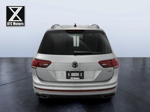 Used 2024 Volkswagen Tiguan SE R-Line image 5