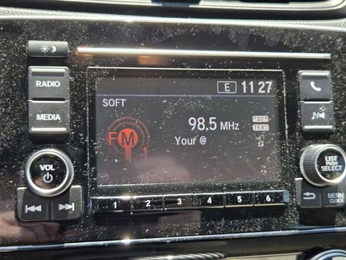 Used 2020 Honda CR-V LX image 20