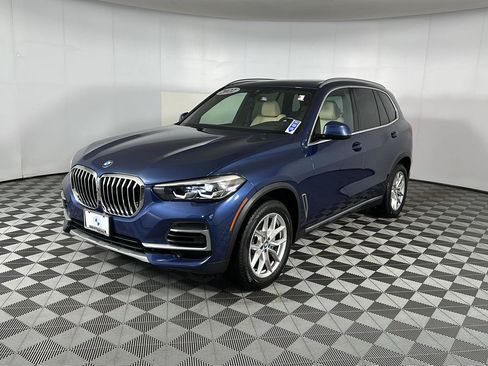 Used 2022 BMW X5 xDrive40i w/ Premium Package AWD/4WD image 7