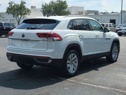 Used 2023 Volkswagen Atlas Cross Sport SE FWD image 10
