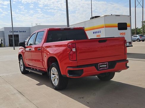 Used 2022 Chevrolet Silverado 1500 Custom w/ Safety Confidence Package RWD image 8