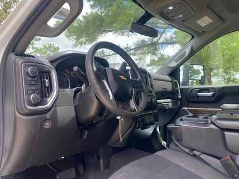 Used 2021 Chevrolet Silverado 2500 LT w/ Z71 Off-Road Package AWD/4WD image 16