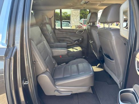 Used 2019 GMC Yukon XL Denali w/ Open Road Package AWD/4WD image 39