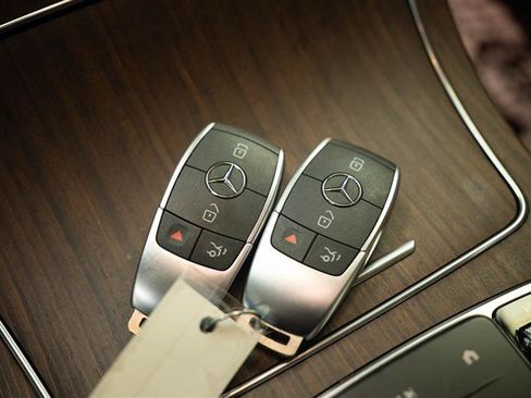 Used 2022 Mercedes-Benz GLC 300 4MATIC image 31