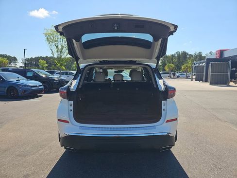Used 2020 Nissan Murano Platinum FWD image 17