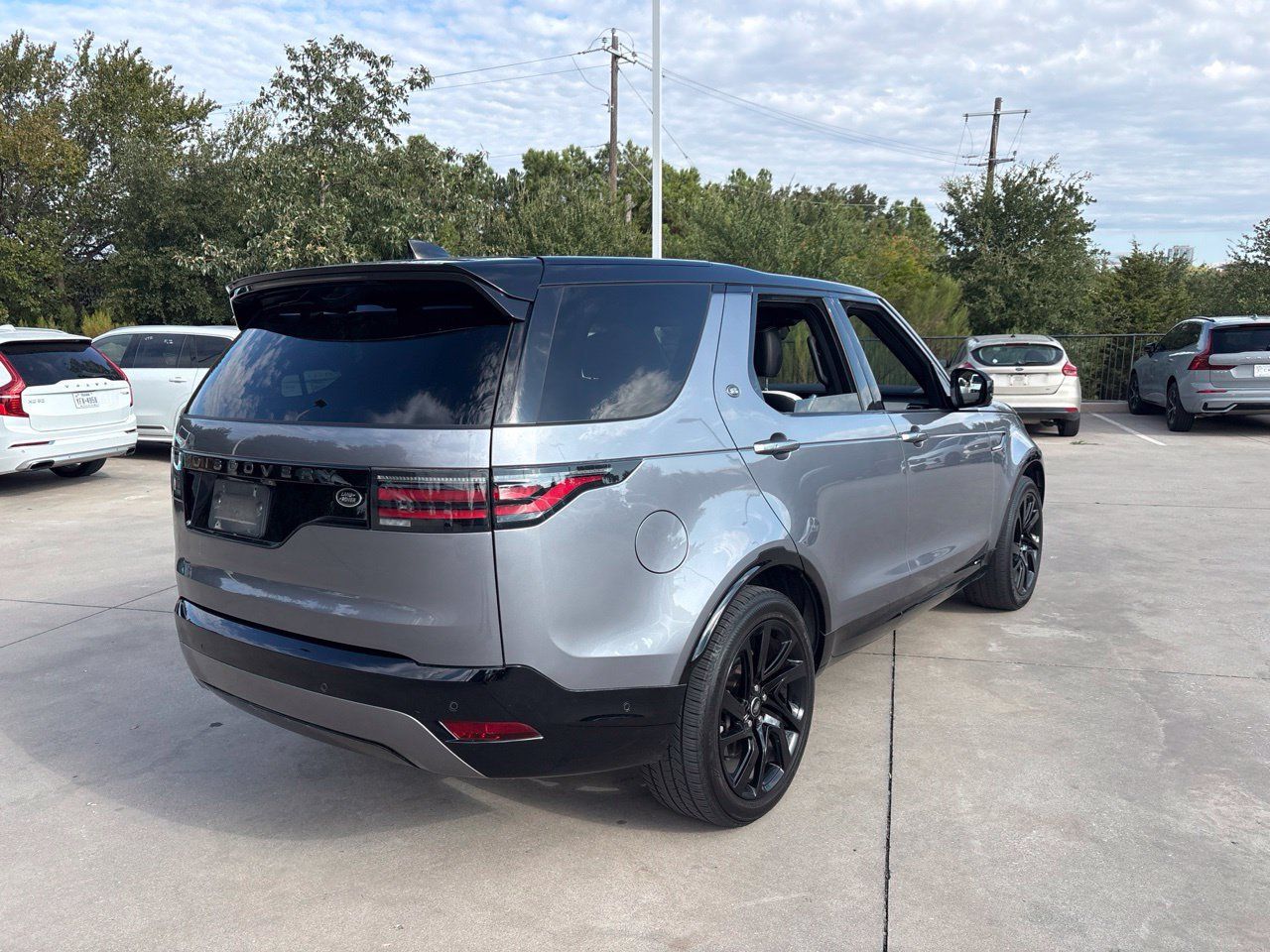 Used 2021 Land Rover Discovery S R-Dynamic AWD/4WD image 5