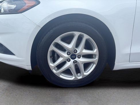 Used 2016 Ford Fusion SE w/ Equipment Group 202A FWD image 48