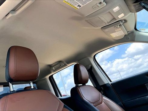 Used 2022 Ford Maverick Lariat FWD image 23