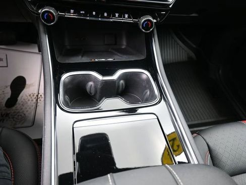 Used 2024 Chevrolet Traverse RS w/ LPO, Floor Liner Package image 11