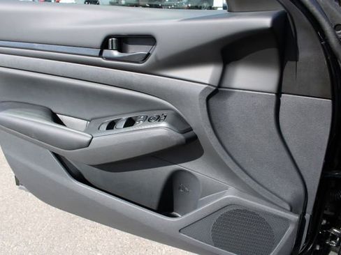 New 2025 Nissan Altima 2.5 S image 14