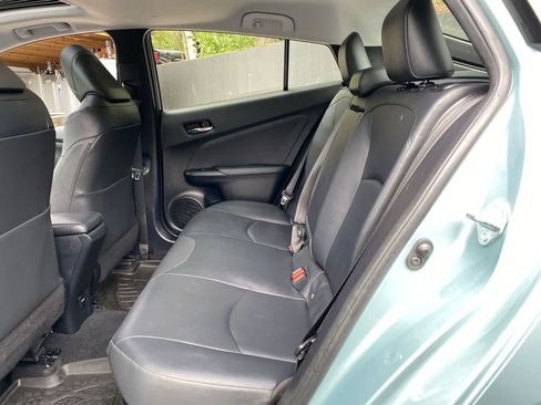 Used 2016 Toyota Prius Four w/ Advanced Technology Package FWD image 18
