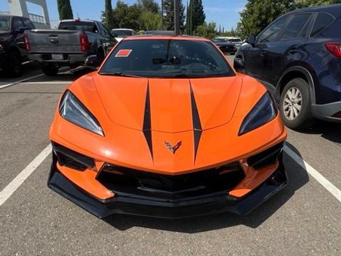 Used 2023 Chevrolet Corvette Stingray Premium Cpe w/ Z51 Performance Package RWD image 3