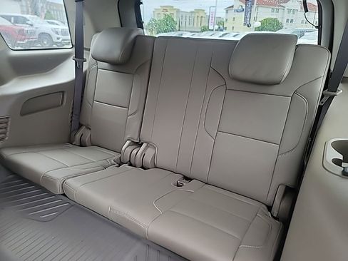 Used 2019 GMC Yukon SLT RWD image 11