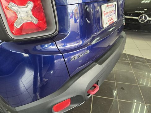 Used 2016 Jeep Renegade Trailhawk image 30