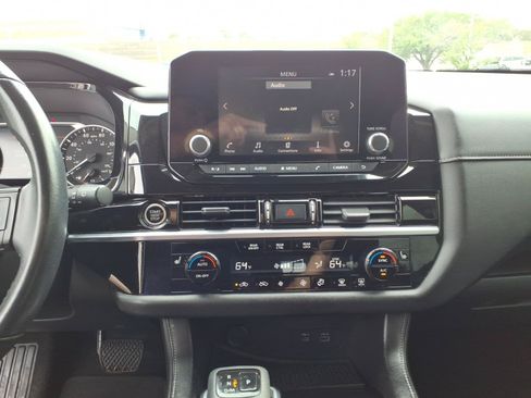 Used 2022 Nissan Pathfinder SV AWD/4WD image 10